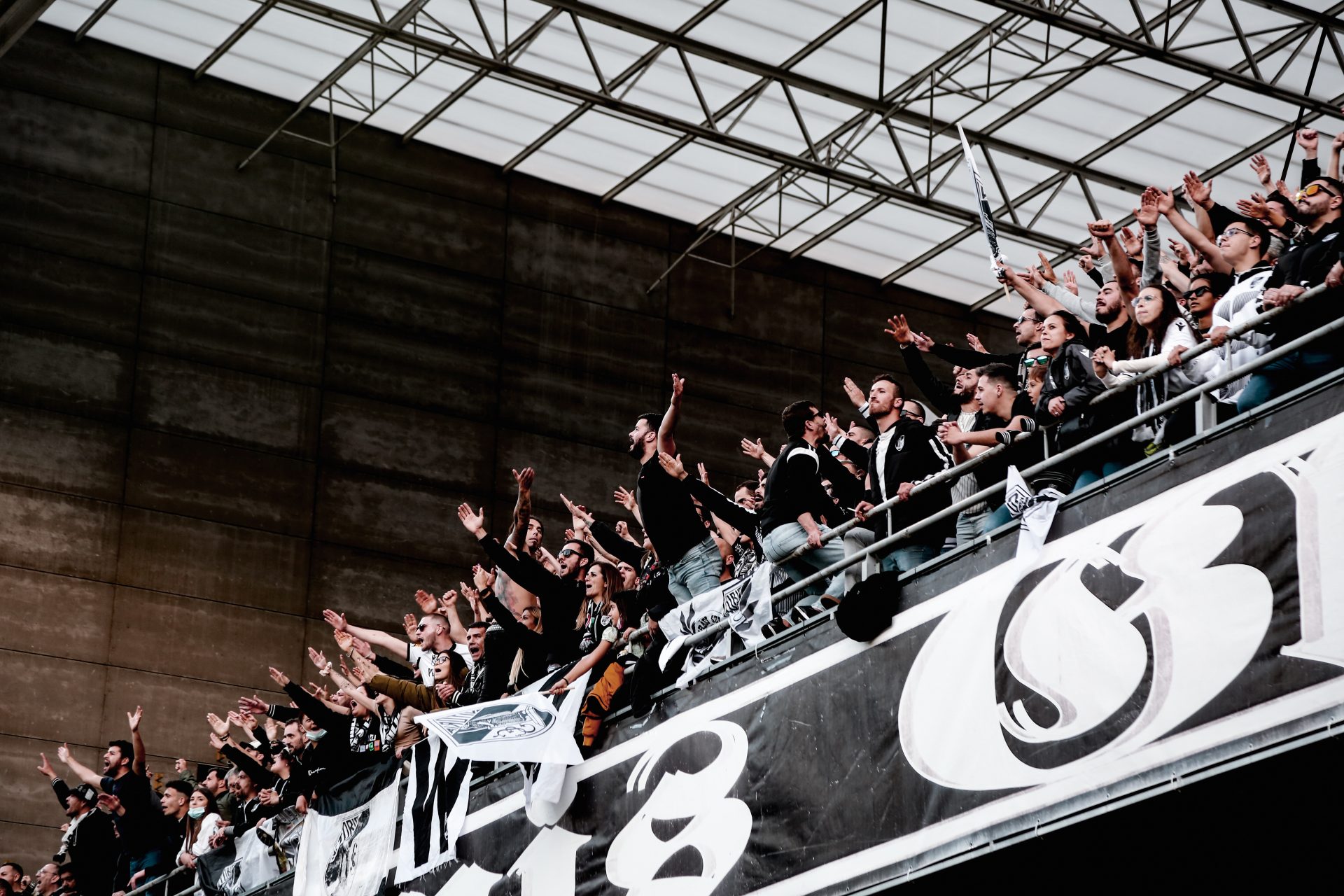 Vitória Sport Clube Fans In Focus | Children Of The Cradle - Lower Block