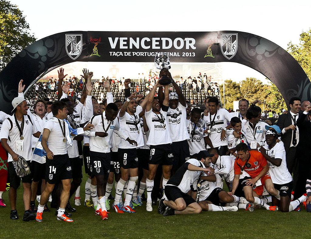 V. Guimarães: um ano depois, adeptos podem pegar na Taça | MAISFUTEBOL